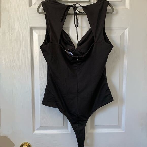 Astr the Label NWOT Black underwire cutout back bodysuit - Picture 3 of 7
